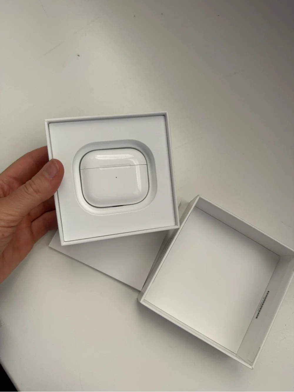 Apple White Wireless Earbuds with Stem Design